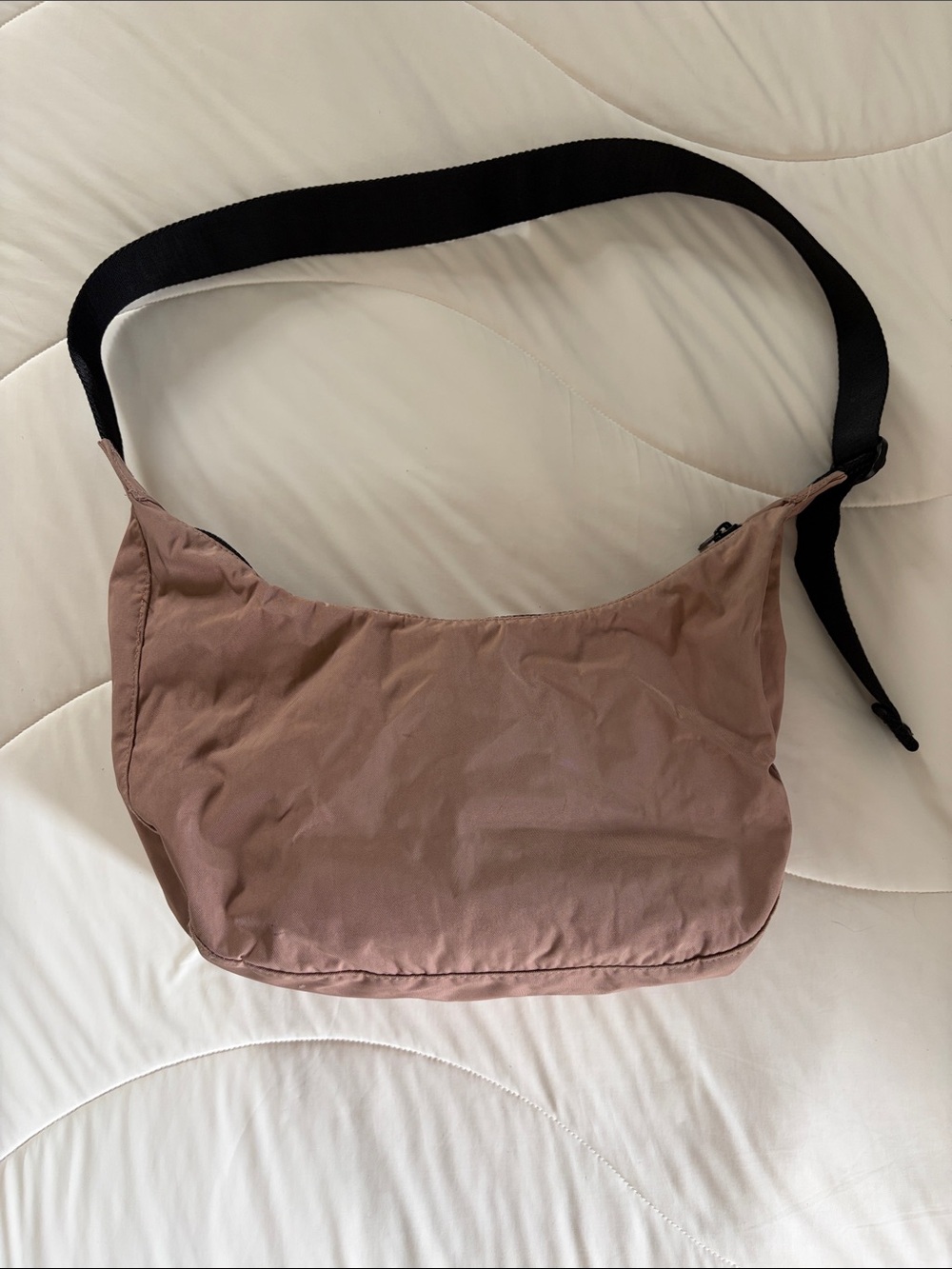 Baggu Medium Nylon Crescent -Taupe